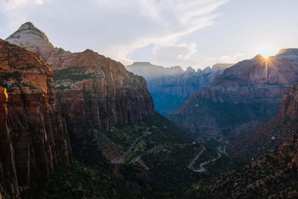 canyon overlook trail at zion national park